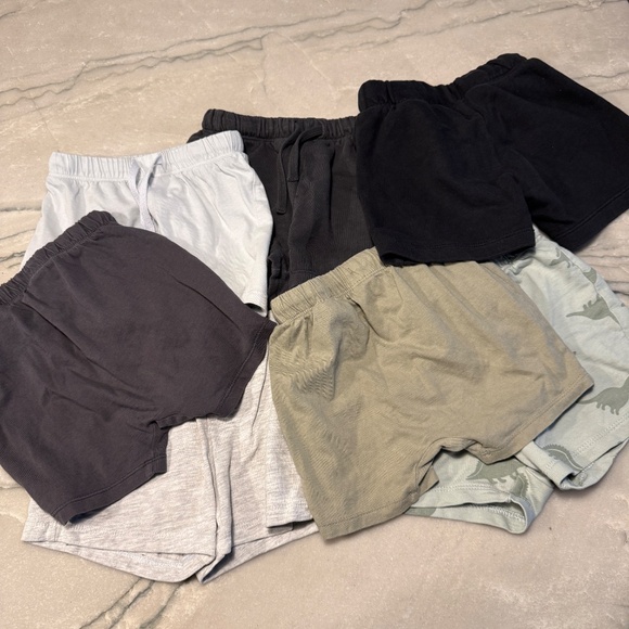 H&M Boys Shorts - Picture 3 of 7